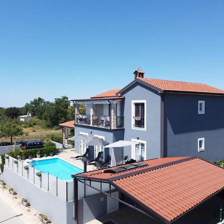 Lavanda House With Apartments Buje Dış mekan fotoğraf